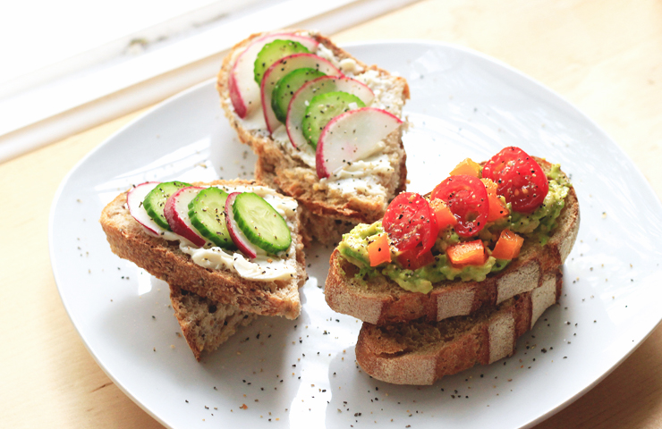 tartines_kamut avocat tomates concombres_2